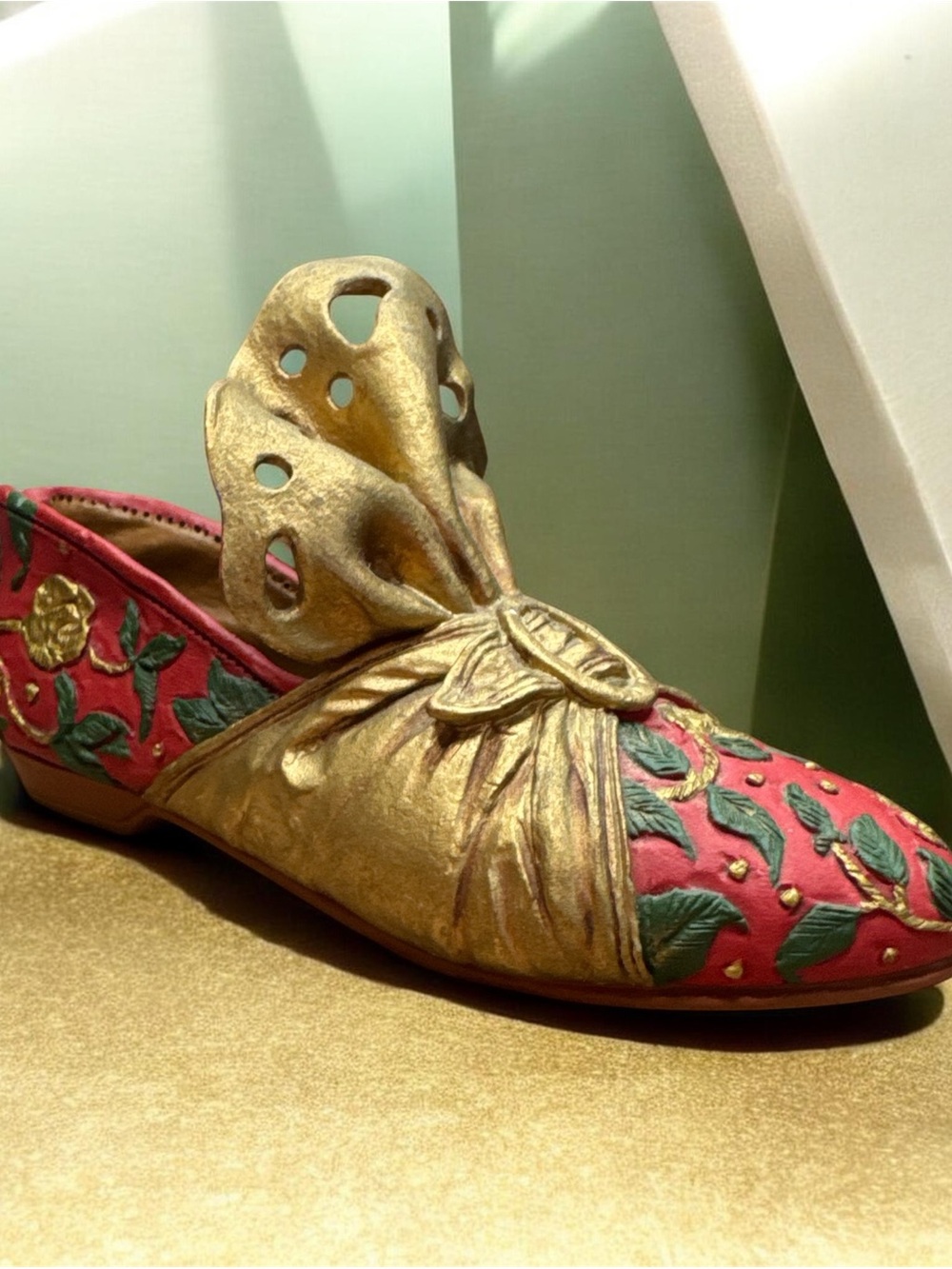 Vintage 1999 Just the Right Shoe “Aladdin’s Delight” Shoe
